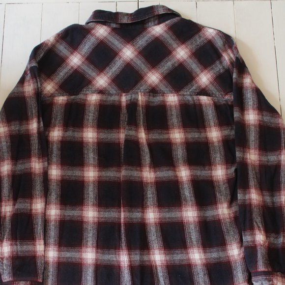 Boyfriend Flannel Plaid Button Down (Navy, Burgundy, White) - Picture 6 of 6
